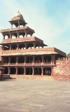 Building Fatehpur Sikri